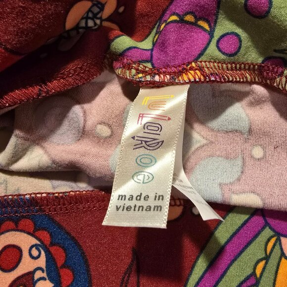 LuLaRoe Burgundy Multi-Color Kalinka Nesting Doll Leggings Tall & Curvy - Picture 3 of 4